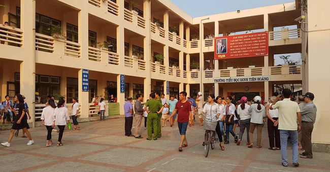 Vụ hàng trăm học sinh ở Ninh Bình nghi ngộ độc: Ruốc gà có mùi kinh lắm con không ăn - Ảnh 1.