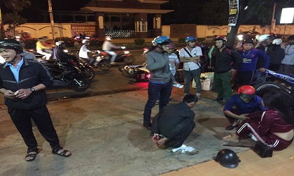 Bà bầu bị cướp tấn công khi đang đến bệnh viện sinh con