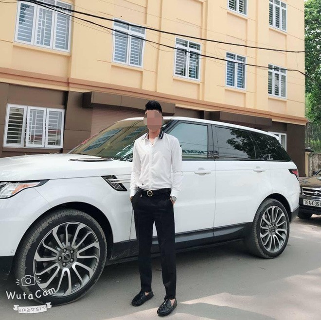 Bố mẹ của nam thanh niên bị truy sát phải cưa chân: Bọn côn đồ chúng dã man quá Bố mẹ của nam thanh niên bị truy sát phải cưa chân: Bọn côn đồ chúng dã man quá