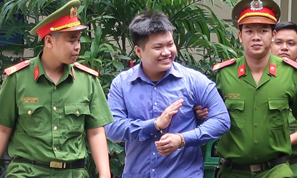 Thanh niên chém lìa tay đối thủ cười tươi khi thoát tội giết người
