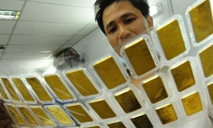 Giá vàng hôm nay 9/10: USD tăng vô cực, vàng bán tháo không dừng