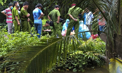 Bí ẩn người đàn ông chết ở tư thế úp mặt trên bùn