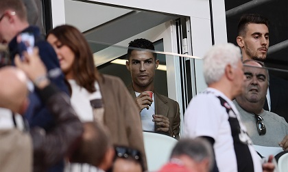 Nghi án Ronaldo hiếp dâm: CR7 'cứng họng' trước phản pháo của nạn nhân