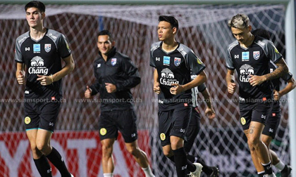 Thái Lan bí mật gọi 3 sao châu Âu dự AFF Cup: ĐT Việt Nam có choáng?