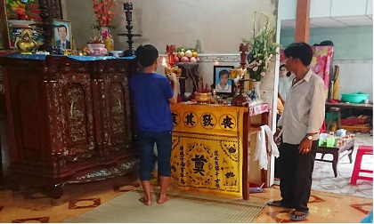 Cháu gái bị điện giật chết, ông ngoại đau tim tử vong