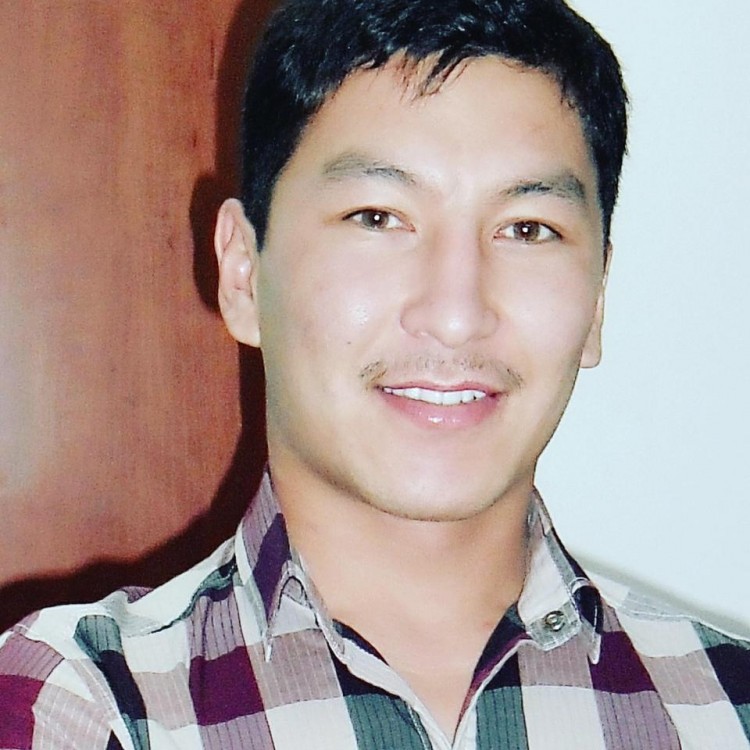 Shyngys Bekenov, 26 tuổi.