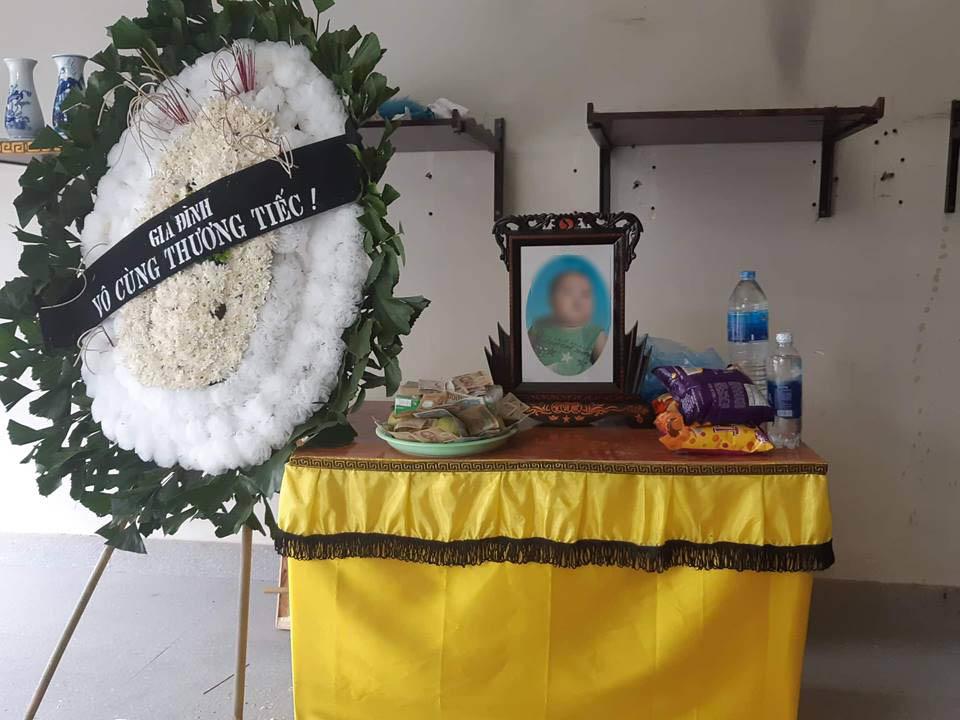 bo be trai 22 thang tu vong khi truyen dich: “khi di kham, con con vay tay chao moi nguoi” - 3
