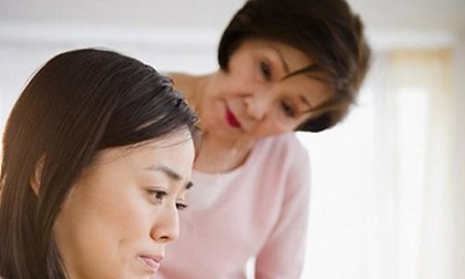 Mẹ chồng mất chiếc nhẫn quý, tôi tái mặt trước câu nói đau đớn của anh chị chồng