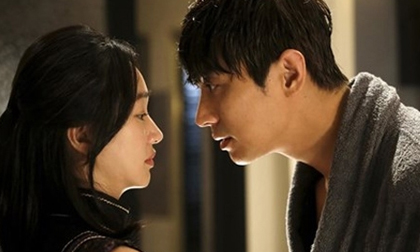 Từng ngoại tình nhưng chồng lại lồng lộn nhục mạ vợ khi phát hiện tôi nhắn tin với đàn ông