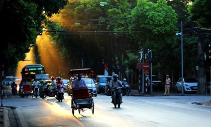 Dự báo thời tiết 21/10: Hà Nội tăng nhiệt, Sài Gòn nguy cơ ngập