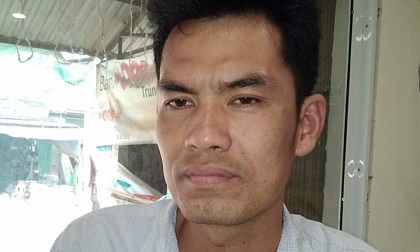 Chân dung người đàn ông sát hại mẹ nuôi phi tang xuống giếng rồi bắt con đẻ cố thủ trong nhà