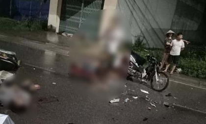 Xe máy đấu đầu kinh hoàng, 7 người thương vong