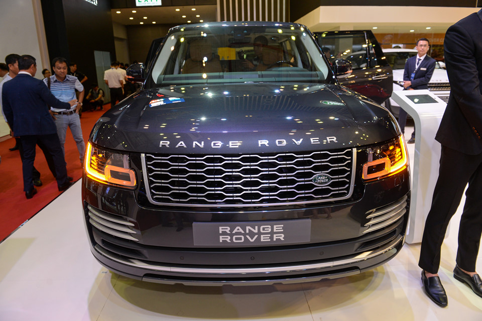 Range Rover 2018 ra mắt, giá từ 7,35 tỷ đồng
