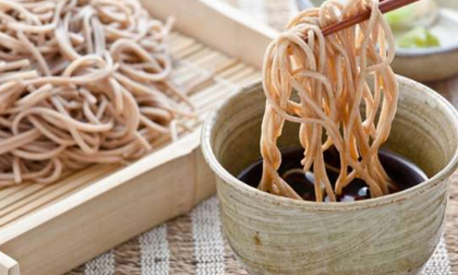 Không chỉ có sushi, Nhật Bản còn nhiều đặc sản hấp dẫn khác khiến thực khách mê tít