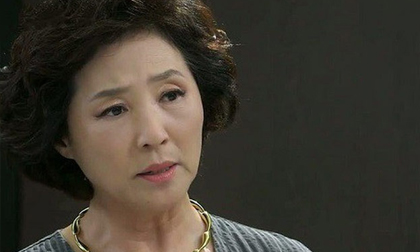 Lần đầu đến nhà mẹ chồng tương lai, tôi vô tình hỏi câu thế này khiến bà thay đổi hoàn toàn thái độ