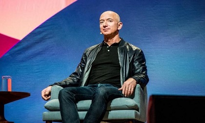 Tỷ phú Jeff Bezos lập kỷ lục sụt giảm tài sản nhanh và nhiều nhất lịch sử