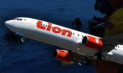 Ngư dân kể lại khoảnh khắc máy bay Lion Air lao xuống biển