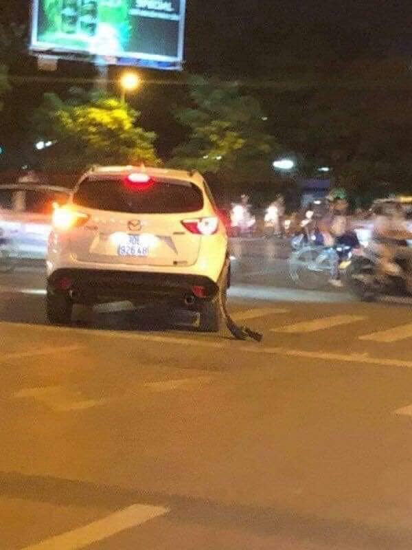 dien bien moi nhat vu tai xe cx5 ban, chen qua nguoi lai xe taxi hinh anh 2