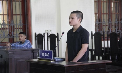 Cố ý lái xe đâm đối thủ vì mâu thuẫn, nam thanh niên lĩnh án