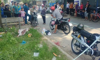 Tin mới vụ thi thể bé sơ sinh bị nhét đầy giấy vào miệng được phát hiện ven đường