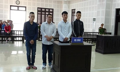Cả nhóm đánh nhau vì 2 cô gái, 1 thanh niên tử vong
