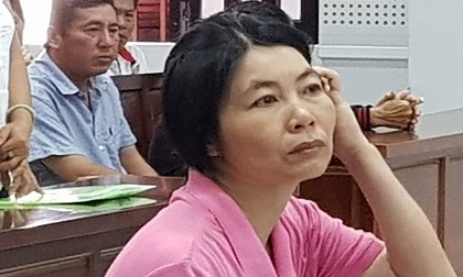 Người phụ nữ đâm chết bạn do đang nhậu bị đánh