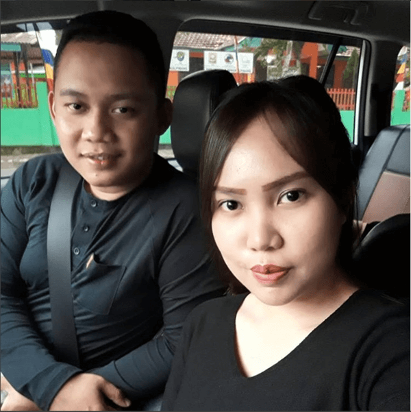 co dau trang diem long lay to chuc le cuoi mot minh, biet ly do ai cung dau long - 1