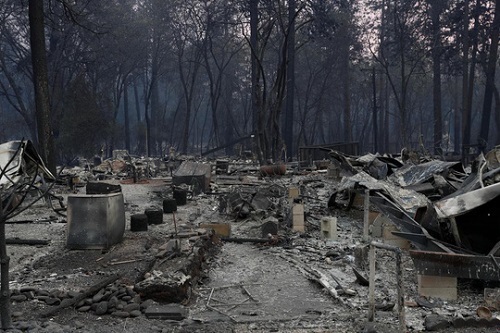 Cháy rừng California: Hơn 1.000 người mất tích, khói độc phát tán hàng trăm km - 2