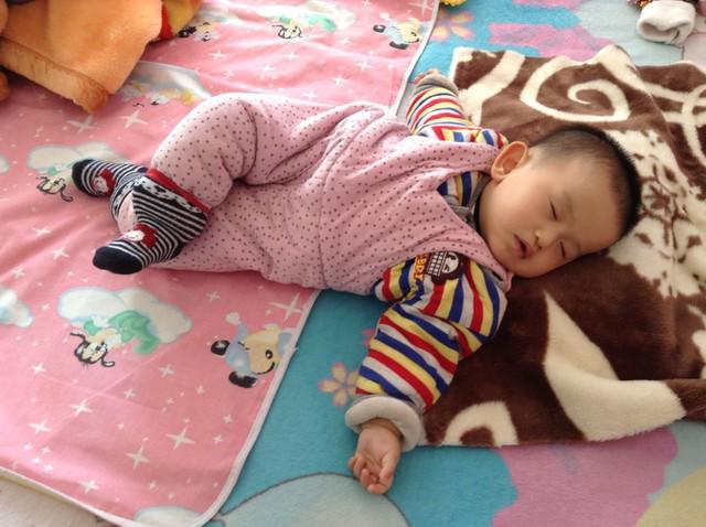 con lun nhat lop, di kham bac si mang te tat “dung danh thuc tre truoc gio nay buoi sang” - 2