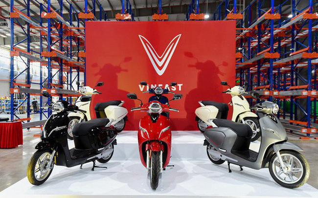 hai mau xe trinh lang tai paris motor show cua ty phu pham nhat vuong co gia 1 ty dong? hinh anh 2