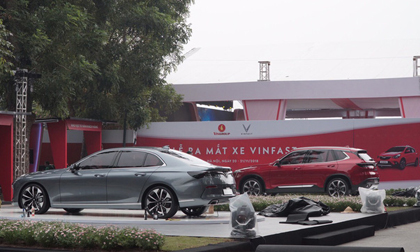 Giá 3 mẫu xe VinFast: 1,136 tỷ, 800 và 336 triệu đồng