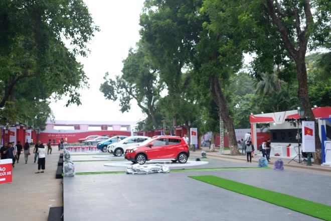 Giá lăn bánh các mẫu xe VinFast: Xe cỡ nhỏ Fadil từ 436 triệu đồng - 1
