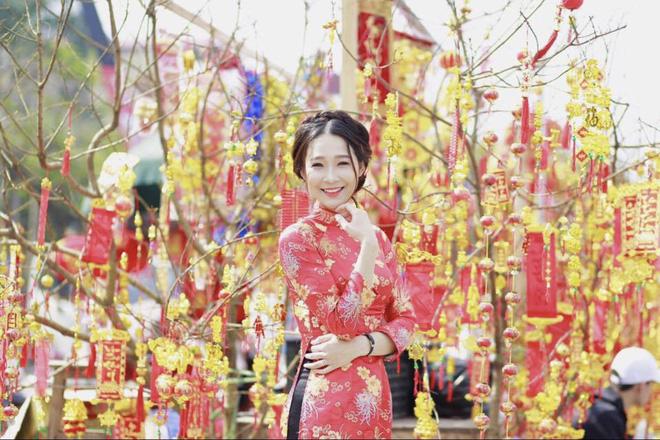 co gai xinh dep bi u phoi: