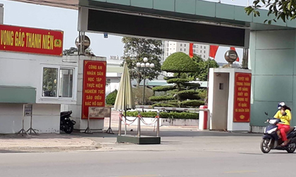 Táo tợn xông vào trụ sở Công an tỉnh cắt tóc, hành hung cô gái