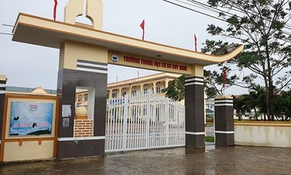 Cô giáo cho tát học sinh 231 cái phải chịu trách nhiệm hình sự?