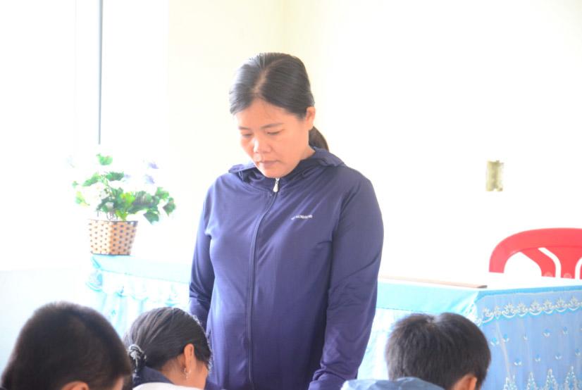 tran tinh cua co giao bat ca lop tat ban 231 cai den muc nhap vien - 1