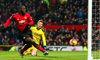 Old Trafford thêm lần suy sụp trong ngày cả Man City lẫn Liverpool đại thắng
