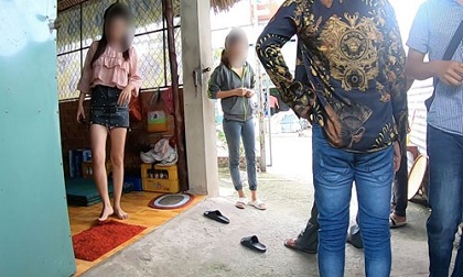 Giải cứu cô gái thoát khỏi 'động quỷ'