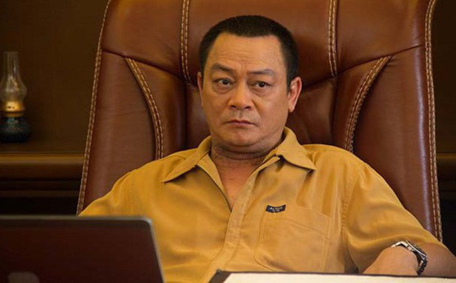 NSND Anh Tú nhập viện cấp cứu trong tình trạng nguy kịch, mọi việc của Nhà hát Kịch giao lại cho Xuân Bắc đảm trách