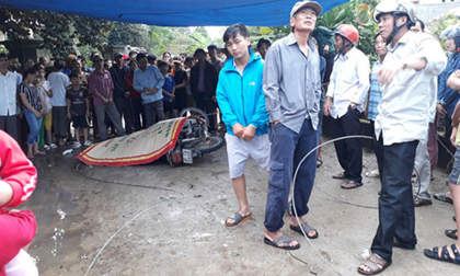 Dây điện rơi xuống đường khiến người đi xe máy chết oan