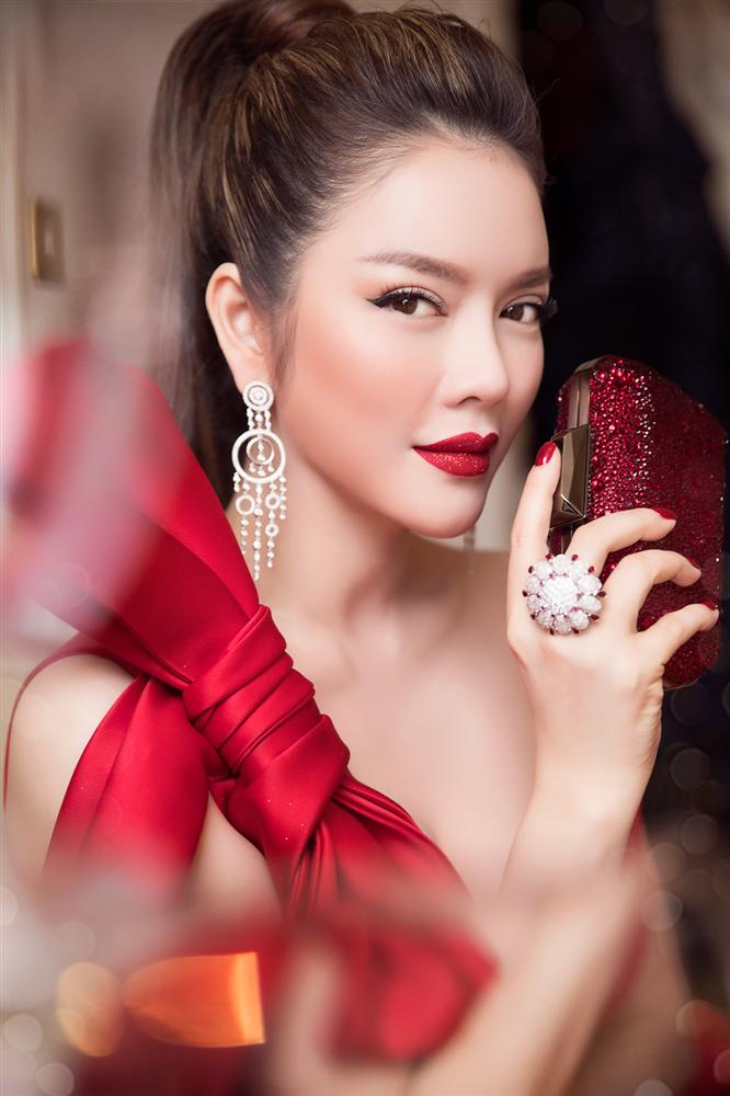 Xem tướng ngấn cổ tay để biết cuộc đời NỞ HOA hay cuộc sống BẾ TẮC-2