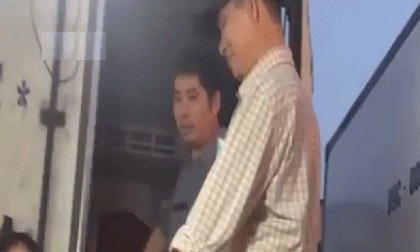 Vụ bảo kê” ở chợ Long Biên: Khởi tố 3 đối tượng