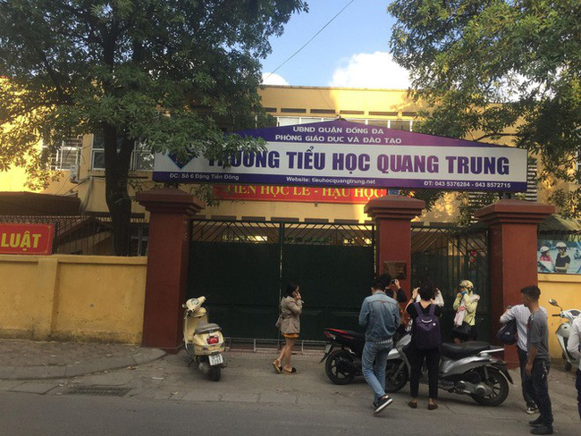 Nam sinh lớp 2 kể lại giây phút cô giáo chủ nhiệm cho bạn tát 50 cái vào mặt bạn cùng lớp - Ảnh 1.