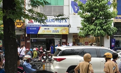 Lãnh đạo Ngân hàng Việt Á nói gì về vụ cướp?