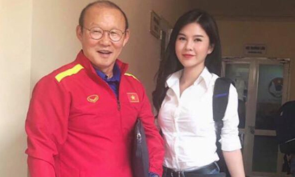 Danh tính cô MC xinh đẹp 'kè kè' bên cạnh HLV Park Hang-Seo