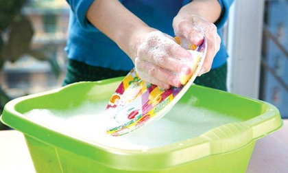 Thói quen không ít người mắc sau khi ăn khiến hơn tỷ vi khuẩn sản sinh, gây hại sức khỏe