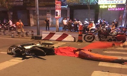 “Đi bão” sau khi ĐT Việt Nam “hái vàng”, thanh niên mất mạng