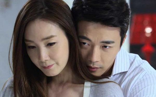 chong than nhien dua bo ve nha duong thai va qua bao dang ngat - 1