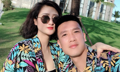 Cầu thủ Việt đua nhau khoe ảnh nghỉ dưỡng bên bạn gái