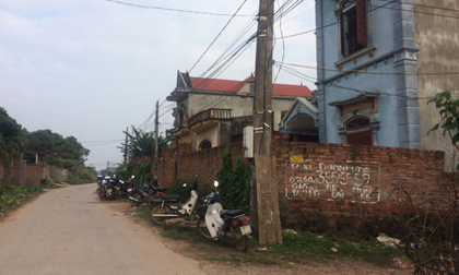 Vụ giết người đi mua cá lúc nửa đêm: Tìm thấy dao, vết đỏ nghi là máu ở nhà người đi cùng